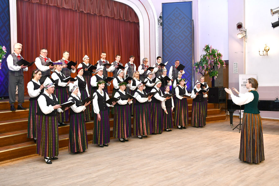 Anna Matveja un jauktais koris «Kamarde».
Autors: Foto – Ivars Bogdanovs