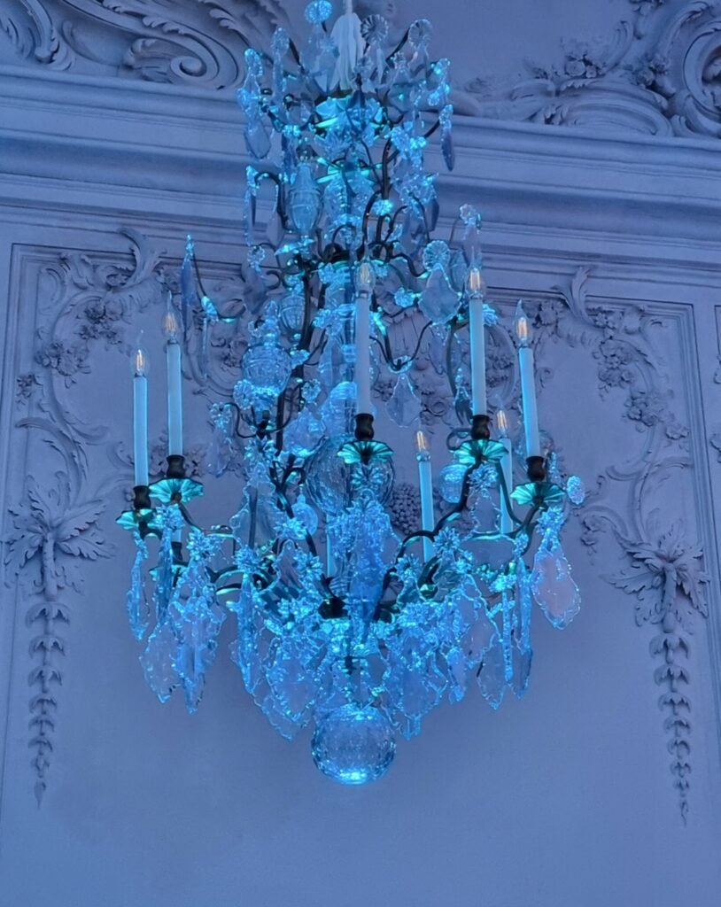 Lustra Rundāles pils Baltajā zālē.
Autors: Publicitātes foto