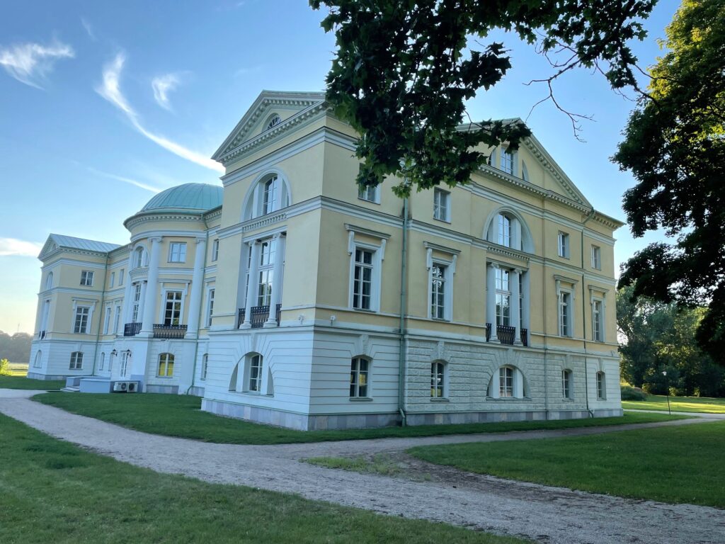 Aluksniesiem.lv raksta attēla aizvietotājs