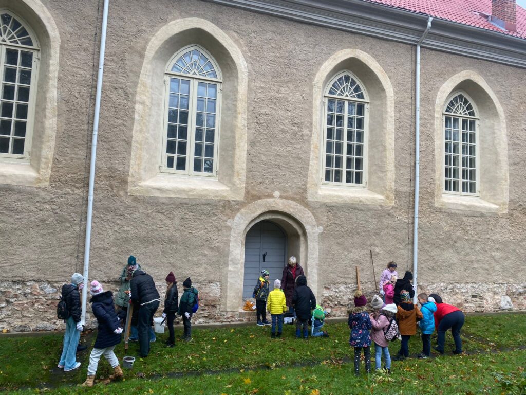 Aluksniesiem.lv raksta attēla aizvietotājs