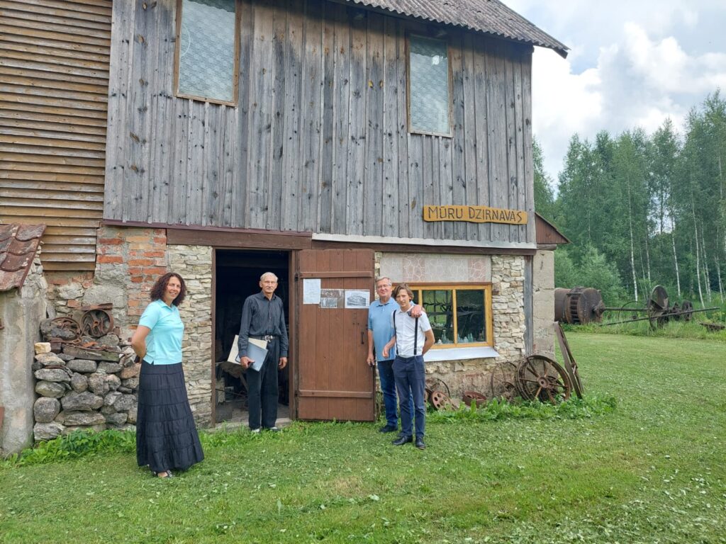 Autors: No albumaNo albuma