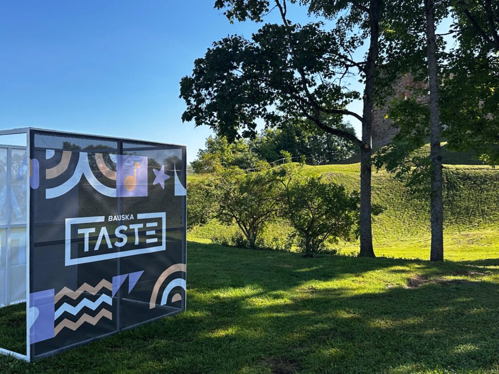 Ieskats festivāla teritorijā ceturtdienas priekšpusdienā.
Autors: visu foto autors: Kaspars Kalējs