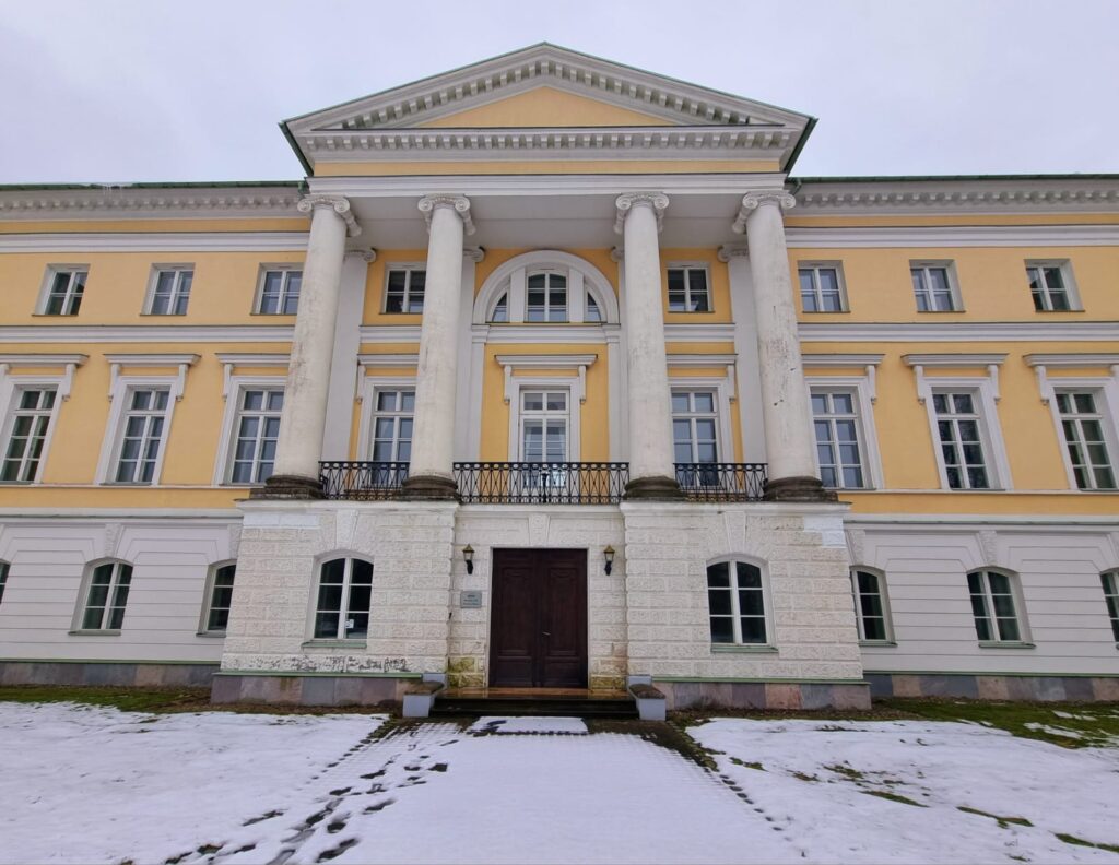 Autors: Sandra Danosa