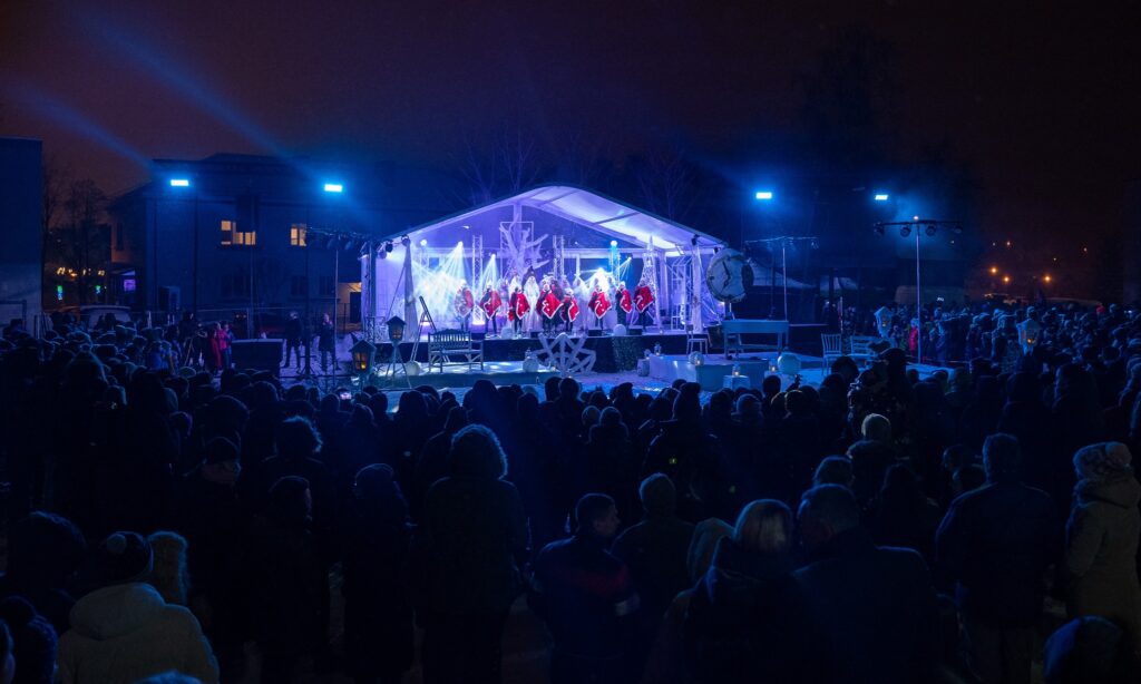 Svētku egles iedegšana Anīkščos
Autors: Anīkšču kultūras centrs