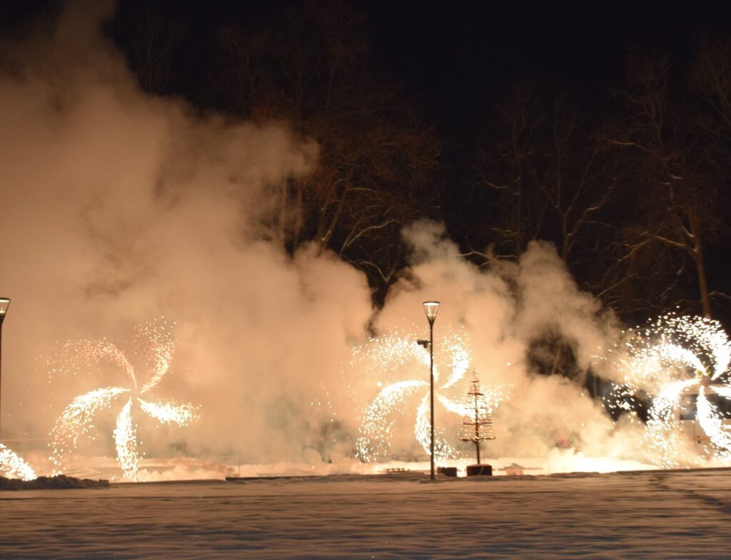 Ziemassvētku egles iedegšana Biržos.
Autors: Biržu rajona pašvaldība