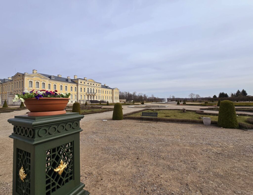 Autors: www.bauskasdzive.lv