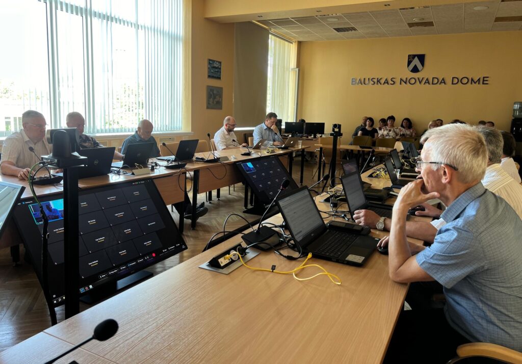 Aluksniesiem.lv raksta attēla aizvietotājs