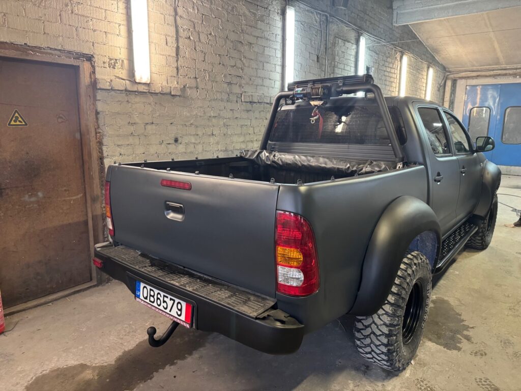 Autors: No "Ļūmaņu ģimenes fonda" albuma