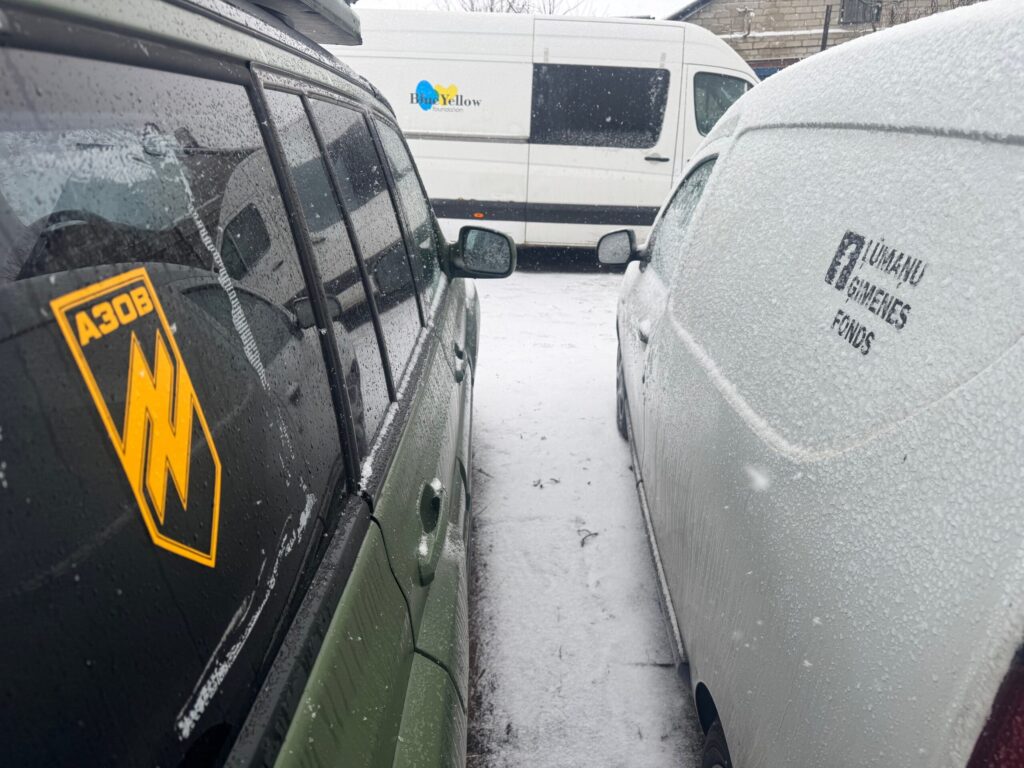 Autors: No "Ļūmaņu ģimenes fonda" albuma