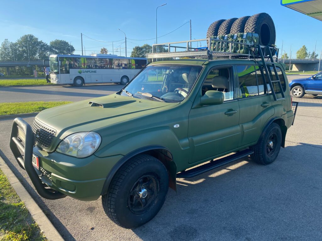 Autors: No "Ļūmaņu ģimenes fonda" albuma