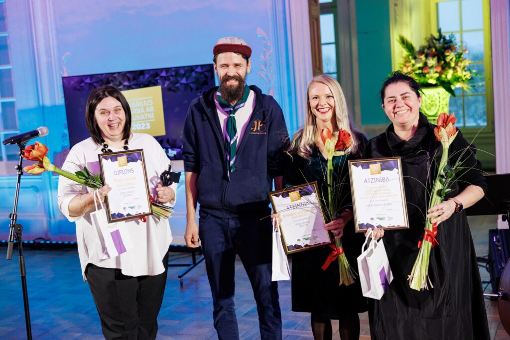 Autors: Izglītības un zinātnes ministrija