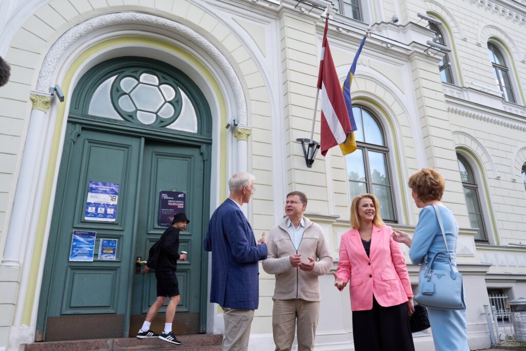 Aluksniesiem.lv raksta attēla aizvietotājs