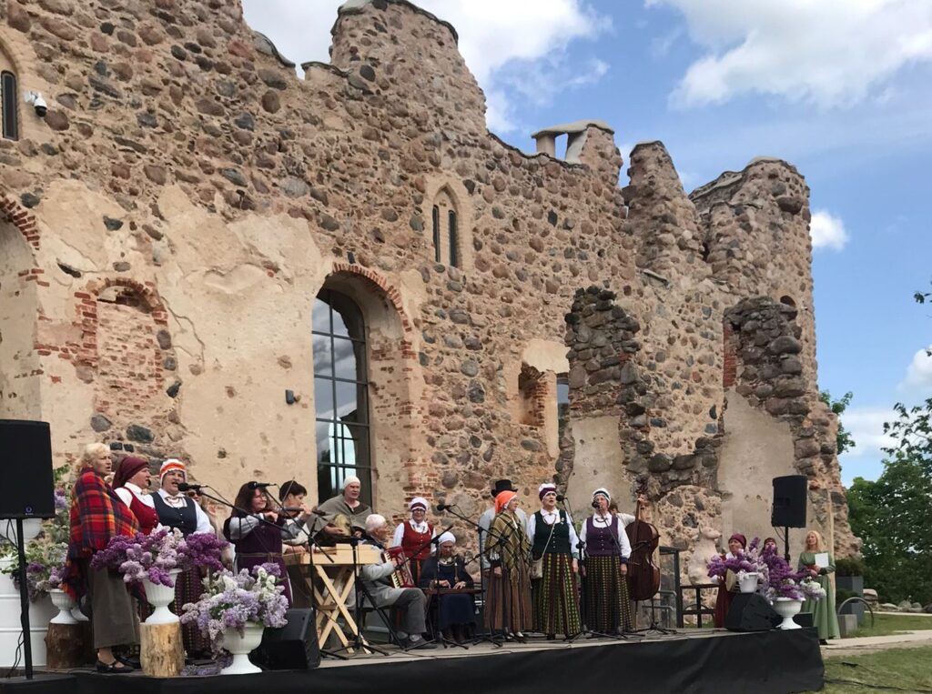 Aluksniesiem.lv raksta attēla aizvietotājs