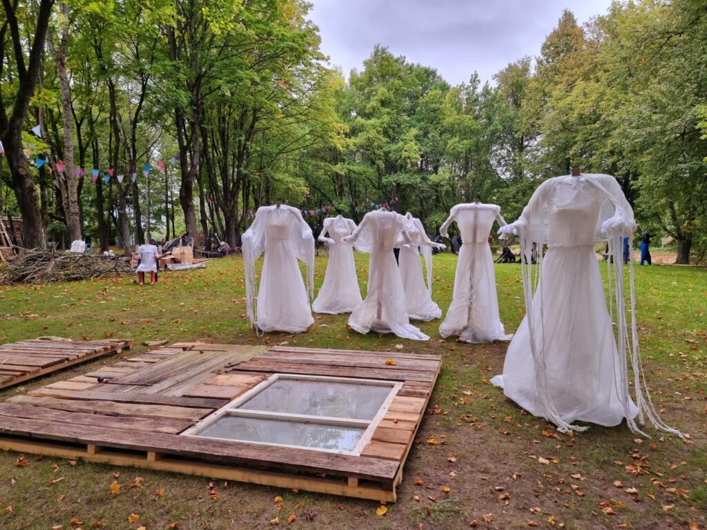 Autors: www.bauskasdzive.lv