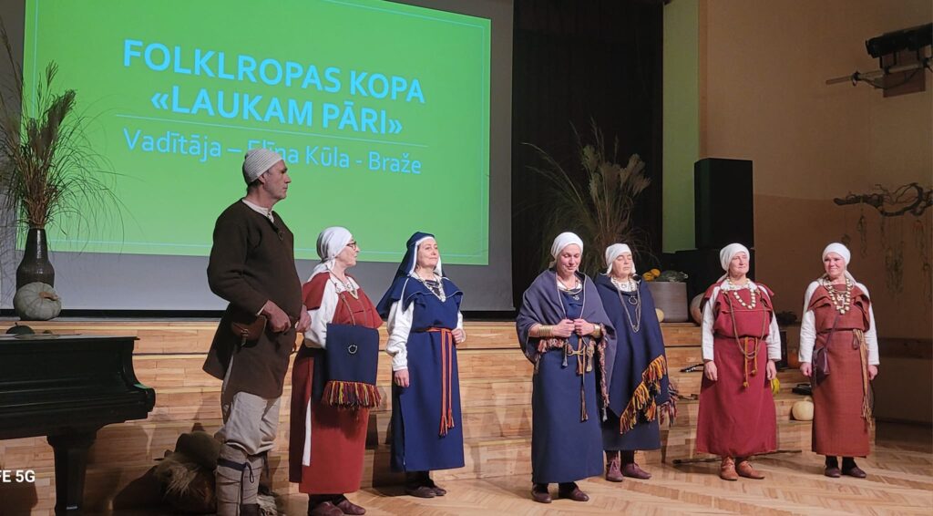 Autors: Vecumnieku tautas nams