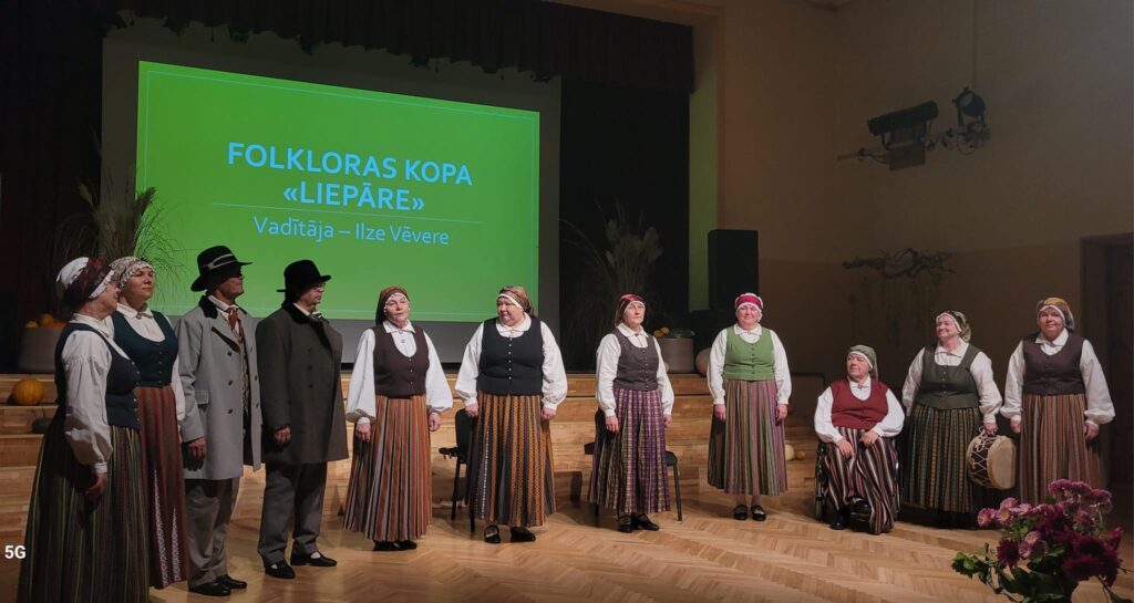 Autors: Vecumnieku tautas nams