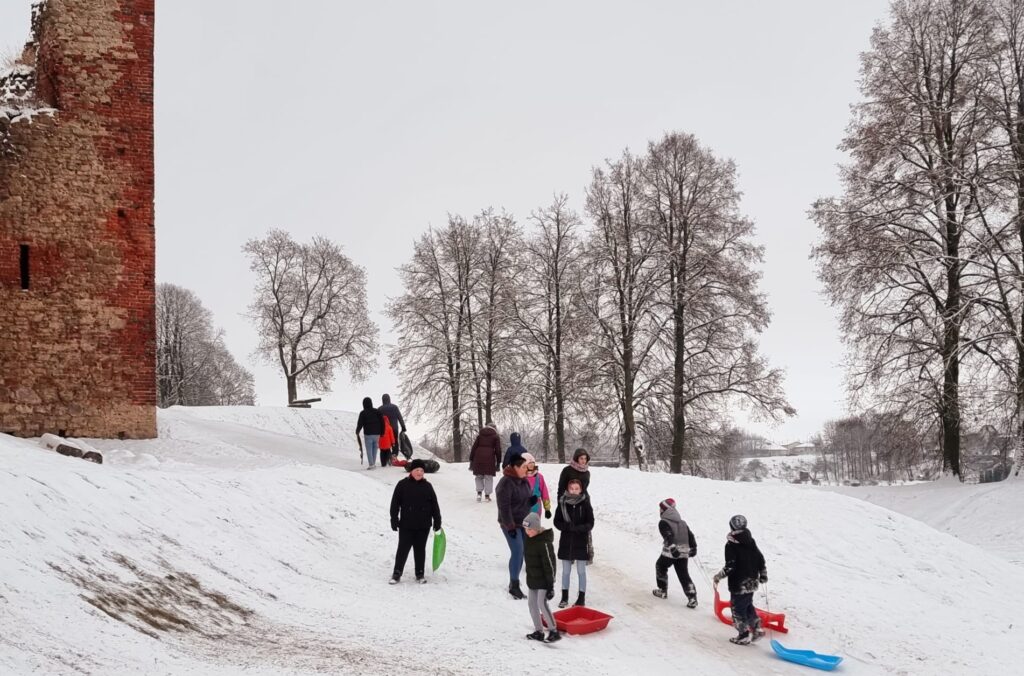 Aluksniesiem.lv raksta attēla aizvietotājs