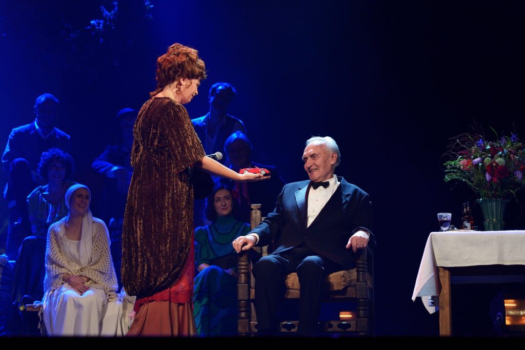 Autors: Nacionālā teātra albuma