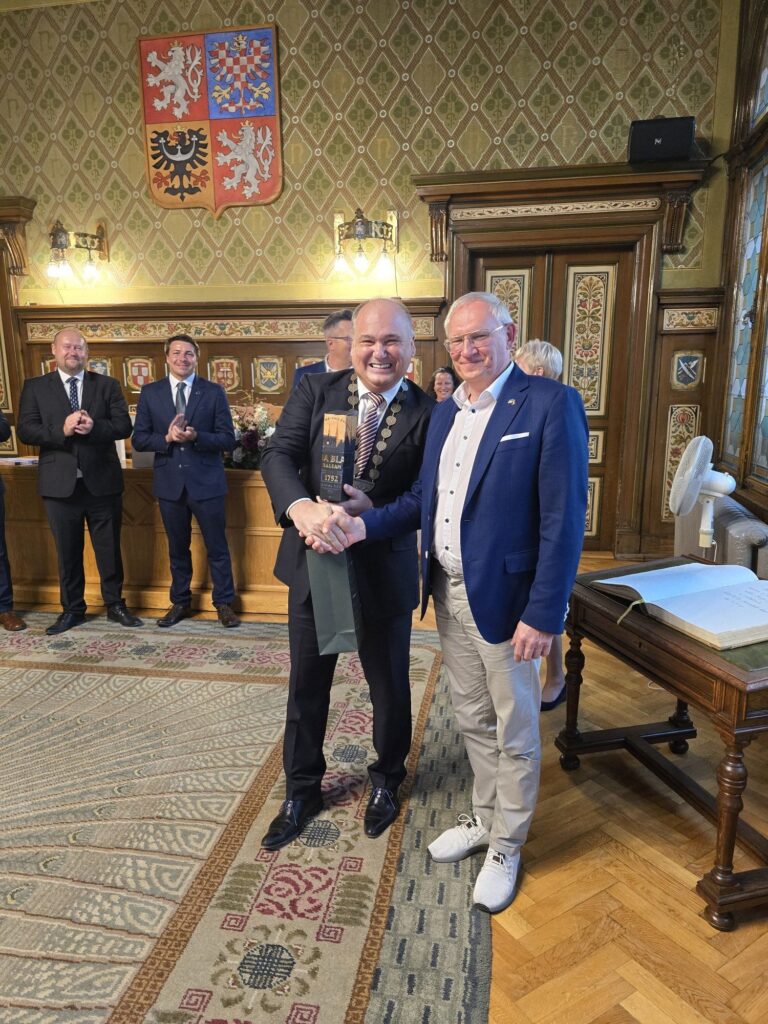 Autors: Martin Hurdálek, Nāhodas pašvaldība