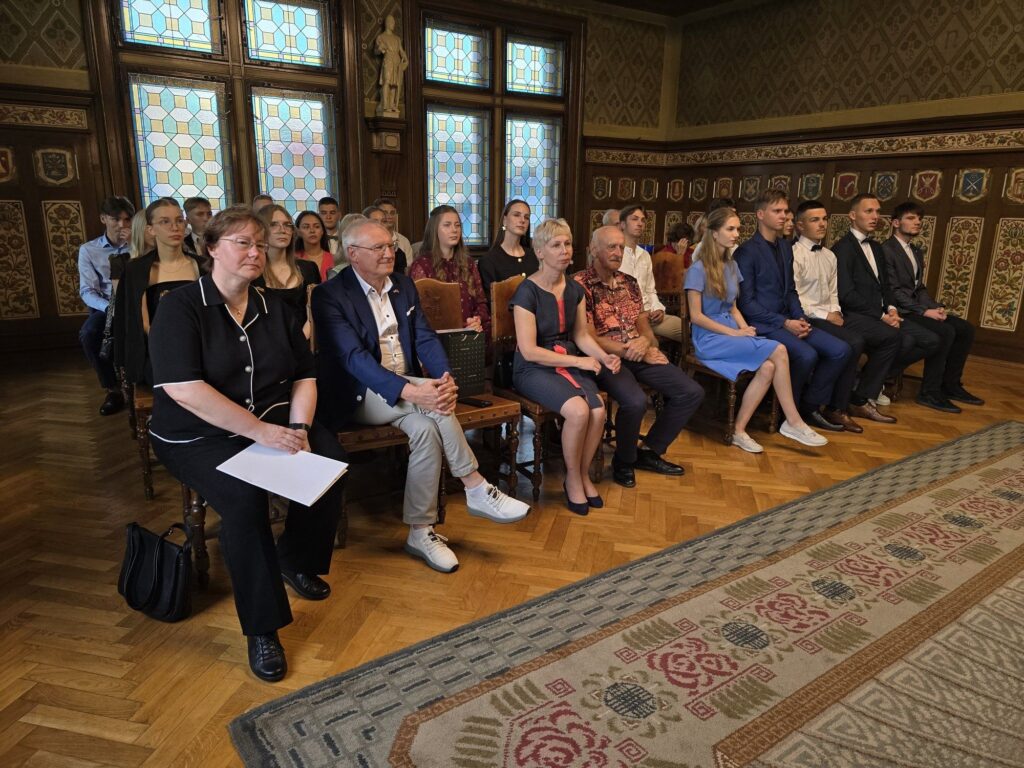 Autors: Martin Hurdálek, Nāhodas pašvaldība