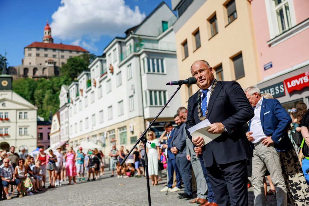 Autors: Martin Hurdálek, Nāhodas pašvaldība