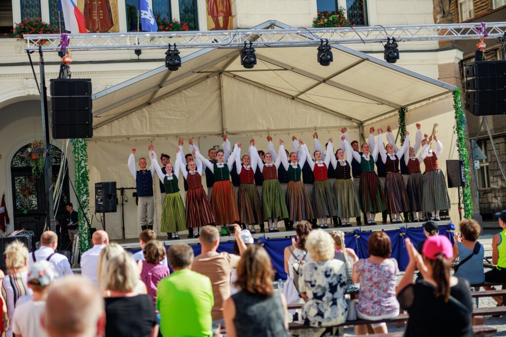 Autors: Martin Hurdálek, Nāhodas pašvaldība