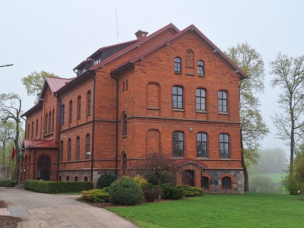 Aluksniesiem.lv raksta attēla aizvietotājs