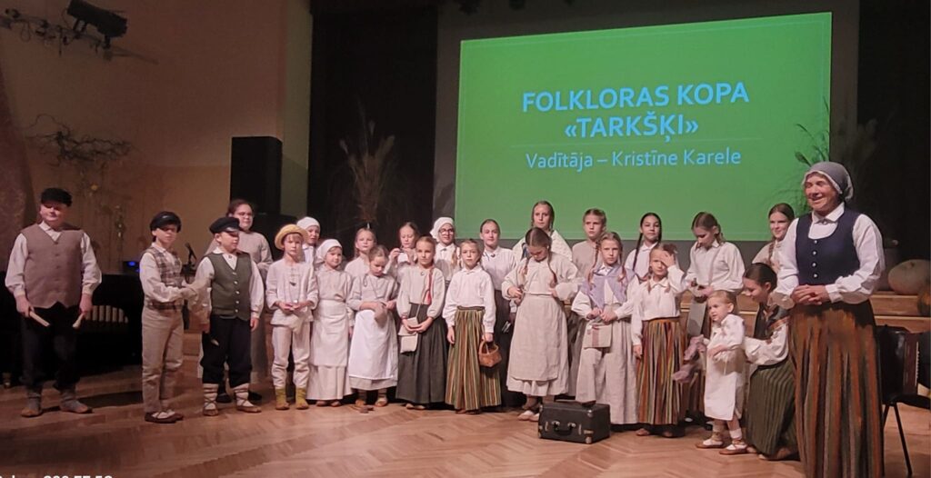 Autors: Vecumnieku tautas nams