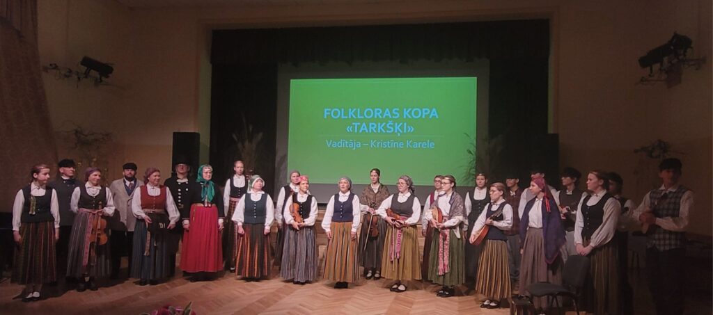 Autors: Vecumnieku tautas nams