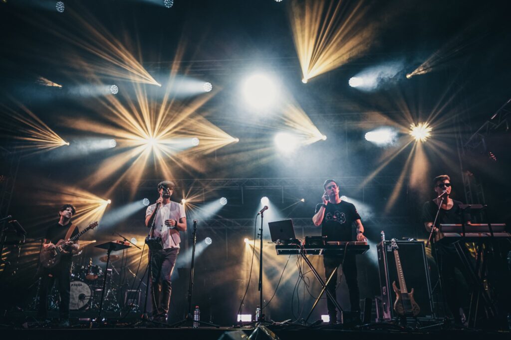 Autors: Mareks Gaļinovskis 