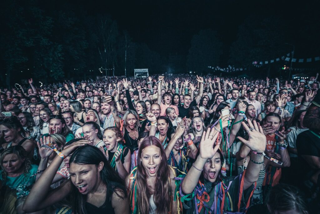 Autors: Mareks Gaļinovskis 