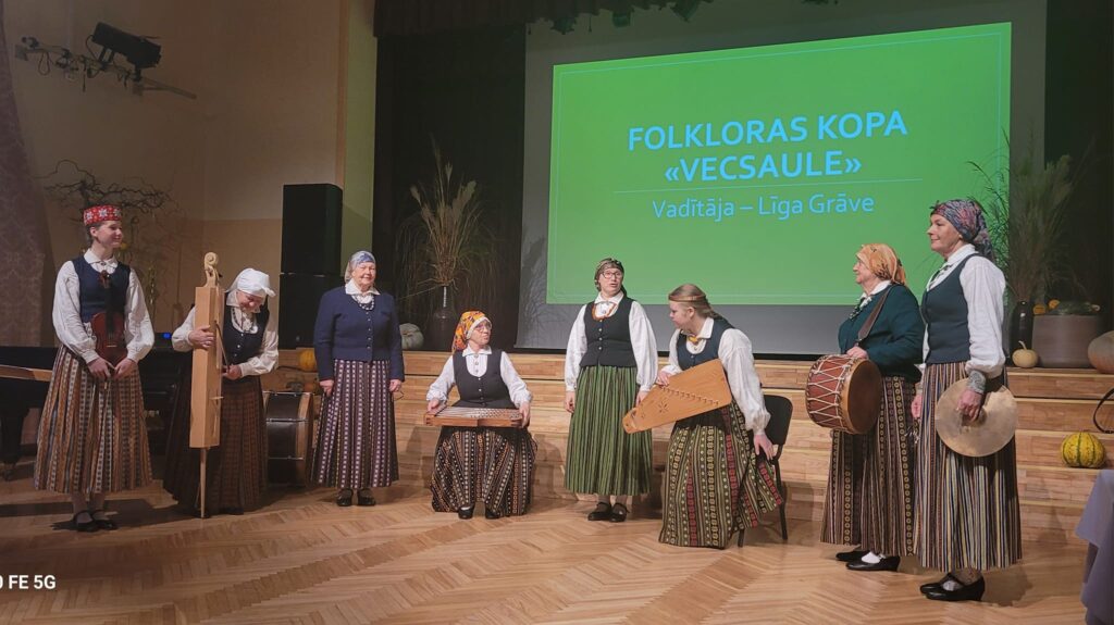 Autors: Vecumnieku tautas nams