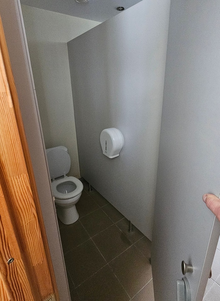 Autors: No skolas albuma