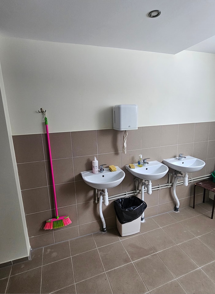 Autors: No skolas albuma