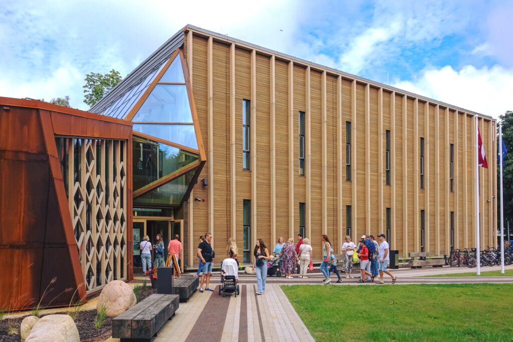 Aluksniesiem.lv raksta attēla aizvietotājs