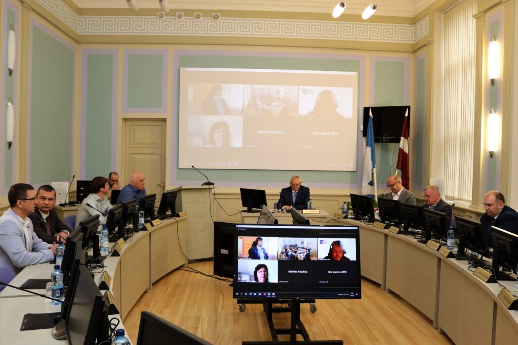 Aluksniesiem.lv raksta attēla aizvietotājs