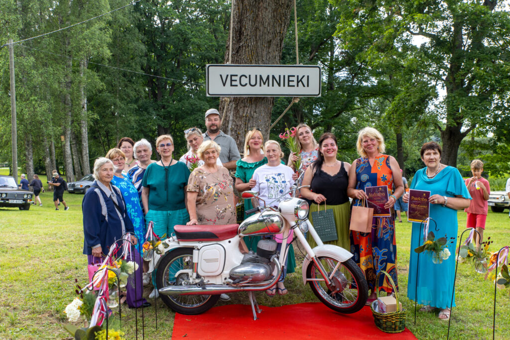 Autors: www.bauskasdzive.lv