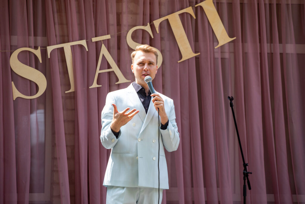 Autors: www.bauskasdzive.lv