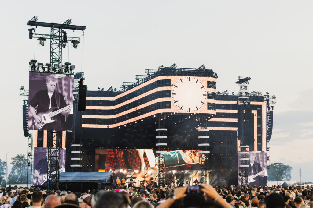 Autors: Roberts Celmiņš