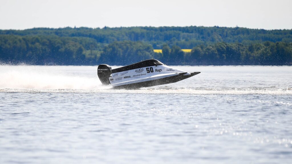 Autors: Laura Lakovica