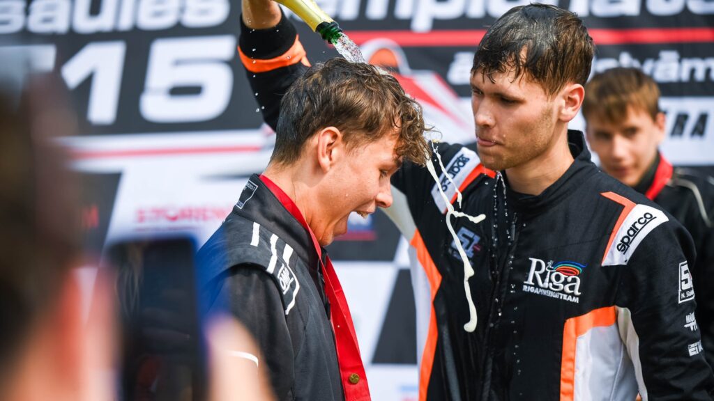 Autors: Laura Lakovica