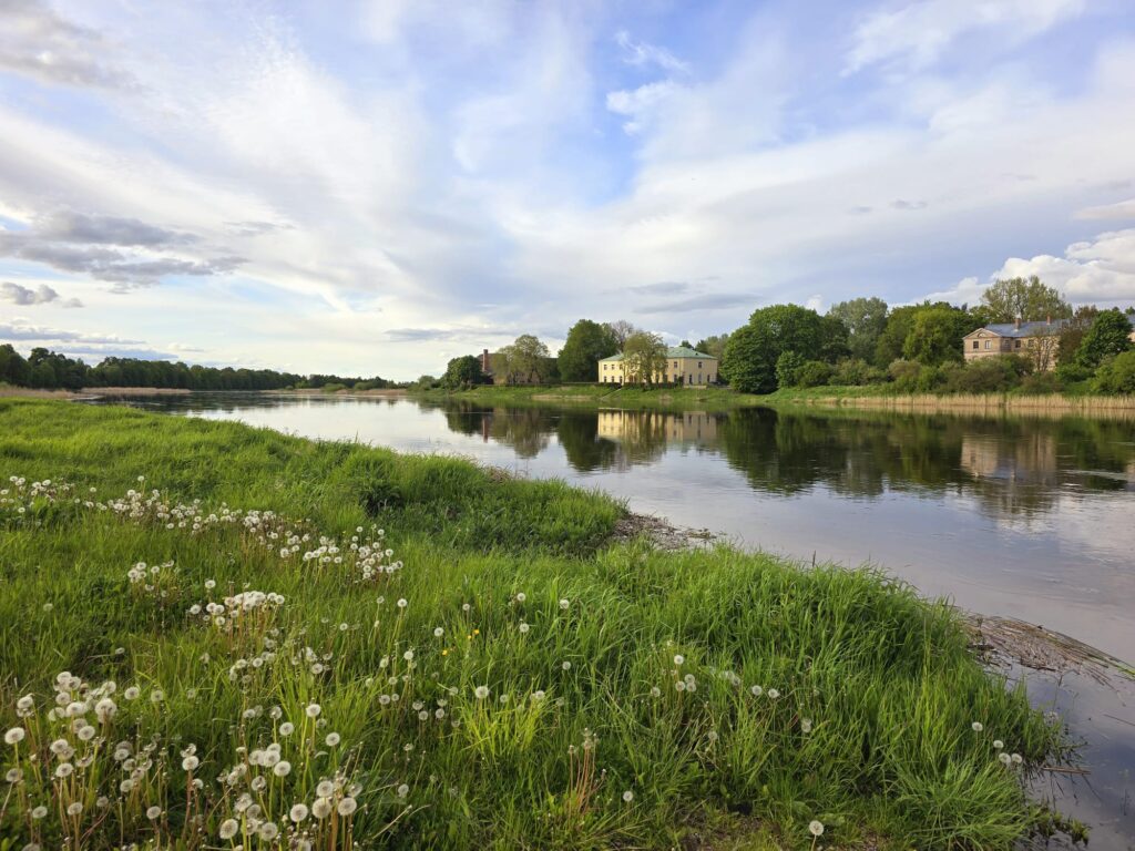 Aluksniesiem.lv raksta attēla aizvietotājs