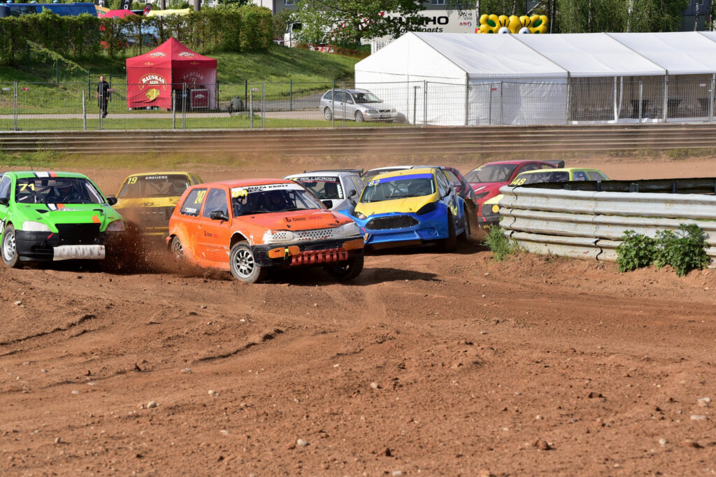 Autors: Jānis Ivanovskis