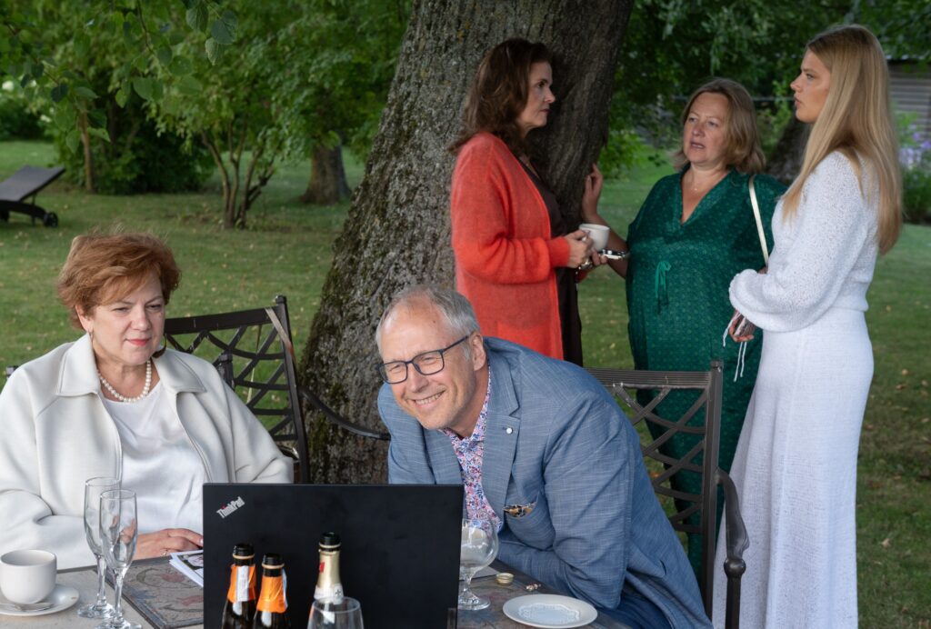 Autors: Aivars Liepiņš