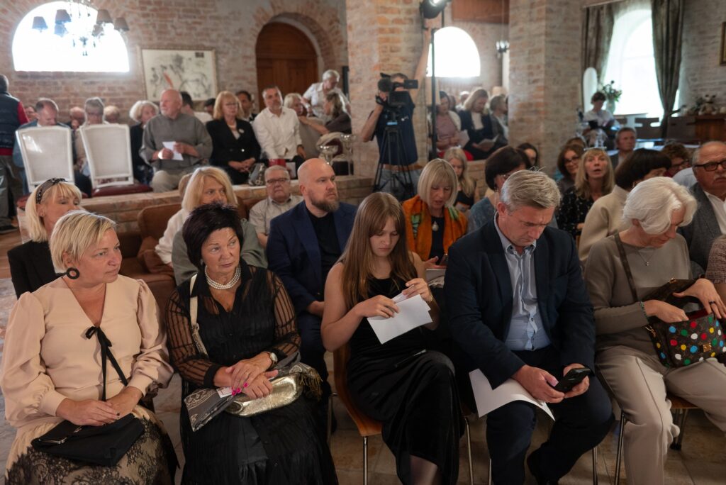 Autors: Aivars Liepiņš