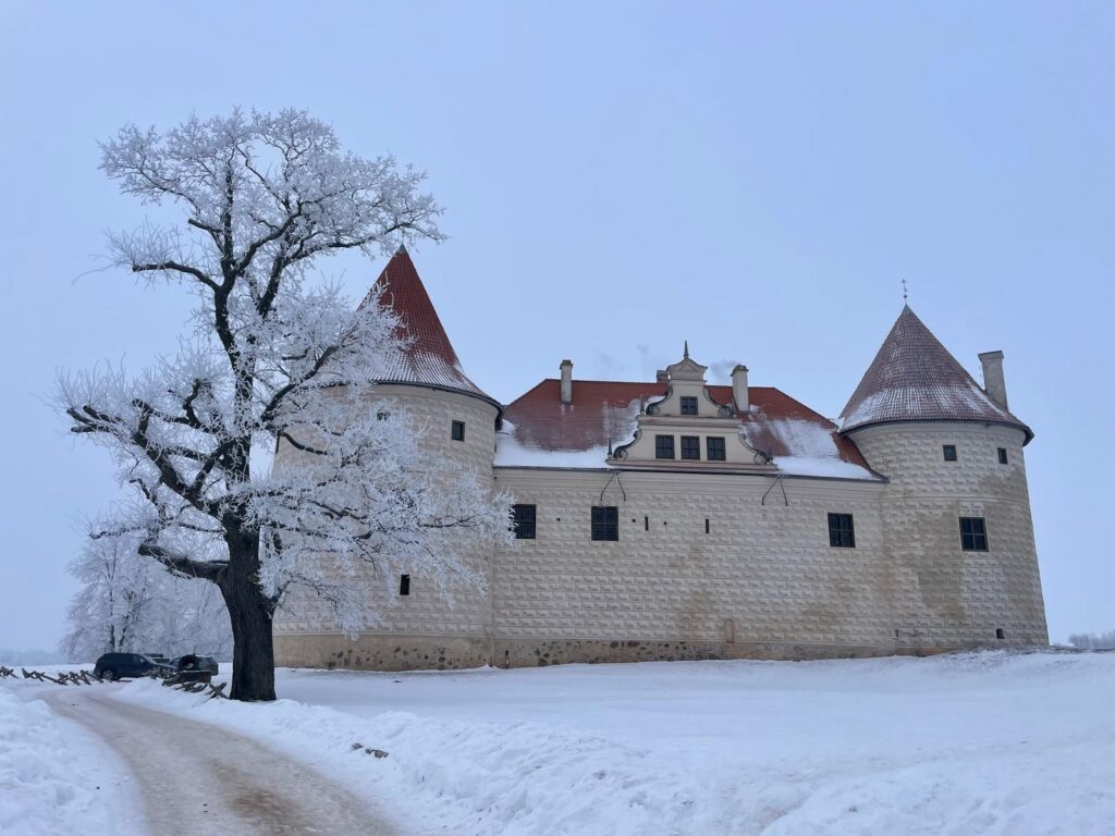 Aluksniesiem.lv raksta attēla aizvietotājs